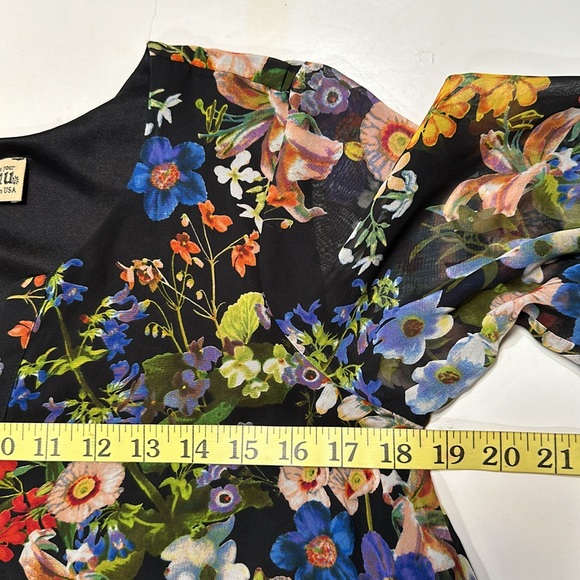 Jamie Tunic In Night Floral - Picture 6 of 11